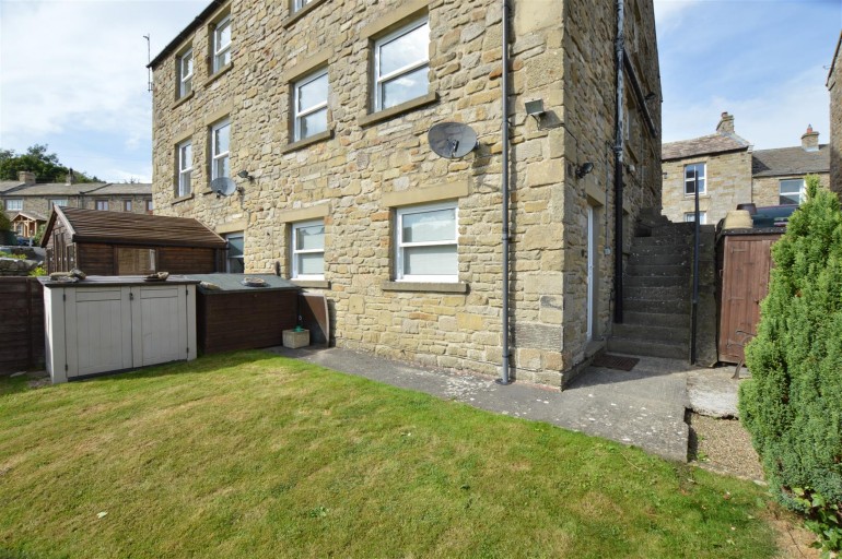 Flat 4, Waterforth House, Carlton, Coverdale
