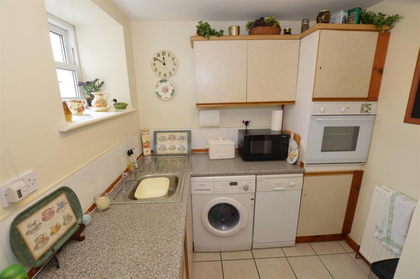 Images for Flat 4, Waterforth House, Carlton, Coverdale