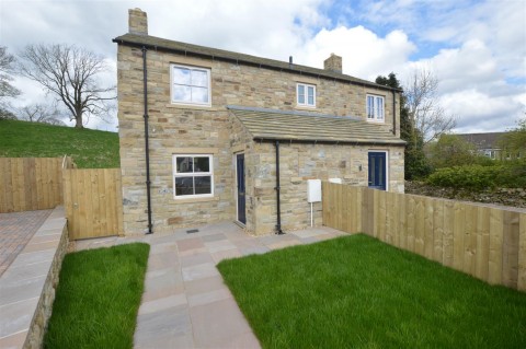 View Full Details for (PLOT 2) 9 Hornblower Court, Bainbridge, Wensleydale