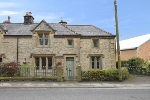 View Full Details for 2 Cliff Cottage, Harmby Road, Leyburn
