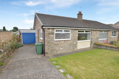 View Full Details for Whitefields Drive, Richmond