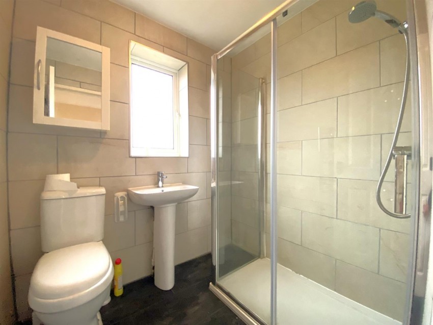 Images for Queen Annes Drive, Bedale