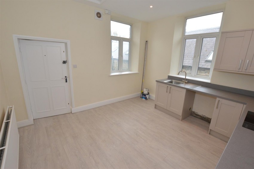 Images for Flat 2, 24 Market Place, Leyburn