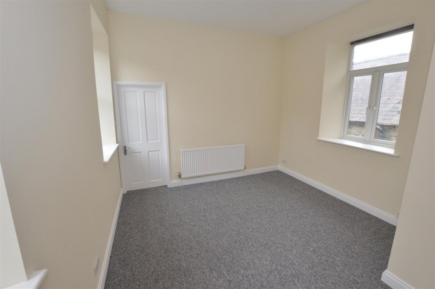 Images for Flat 2, 24 Market Place, Leyburn