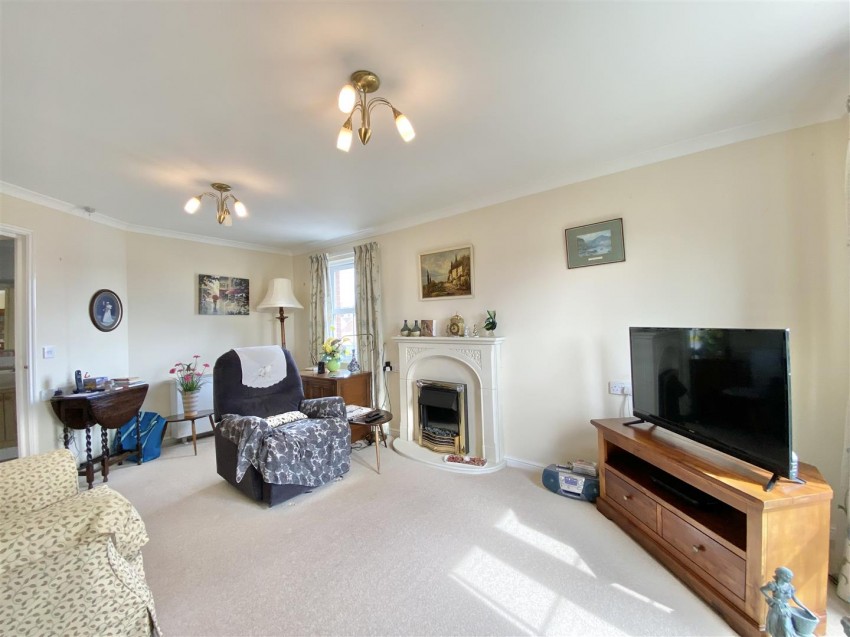 Images for 45 Greendale Court, Bedale