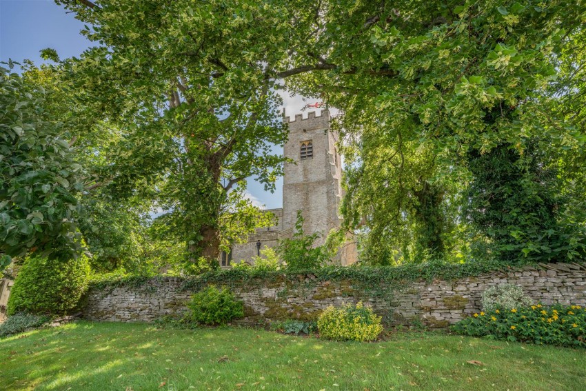 Images for Tamarisk, Kingsley Drive, Middleham