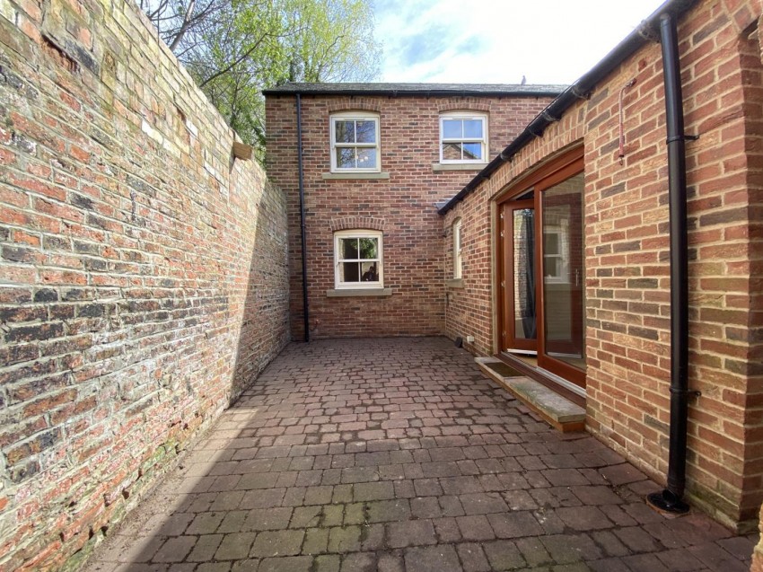 Images for 3 Oak House Yard, Bedale