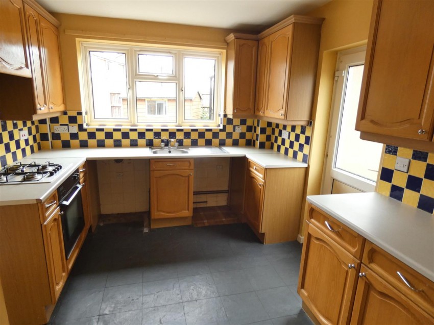 Images for 8 Meadow Grove, Bedale