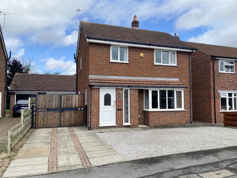 St. Helens Close, Morton On Swale, Northallerton