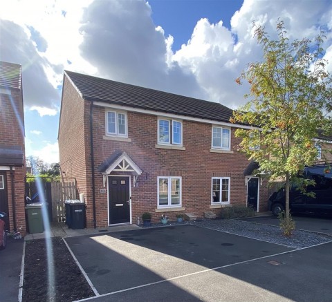 View Full Details for 16 Fox Covert Close, Aiskew, Bedale