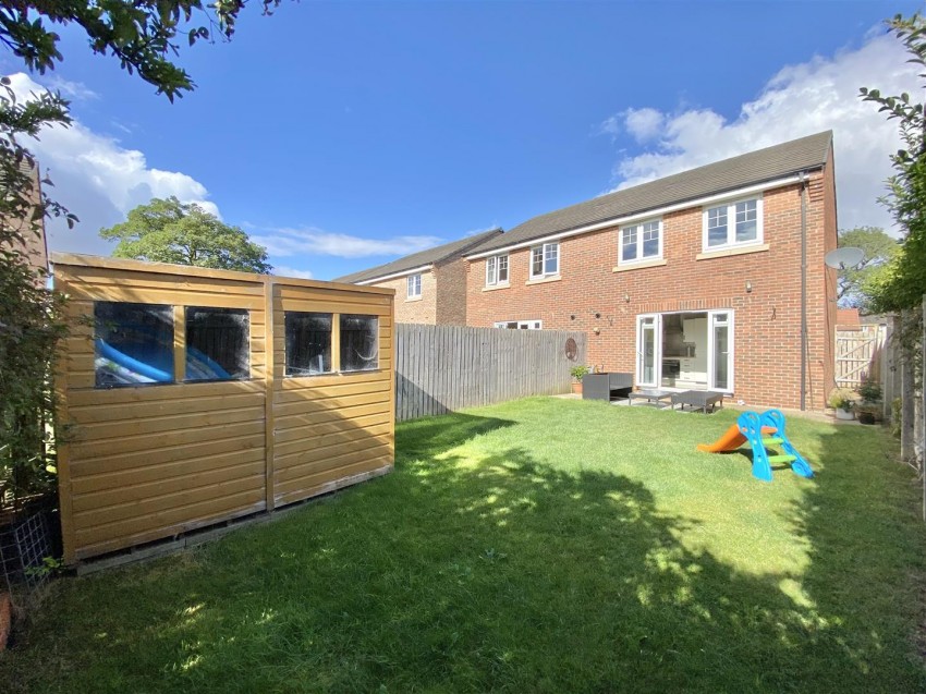 Images for 16 Fox Covert Close, Aiskew, Bedale