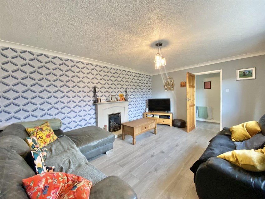 Images for 33 Northallerton Road, Leeming Bar