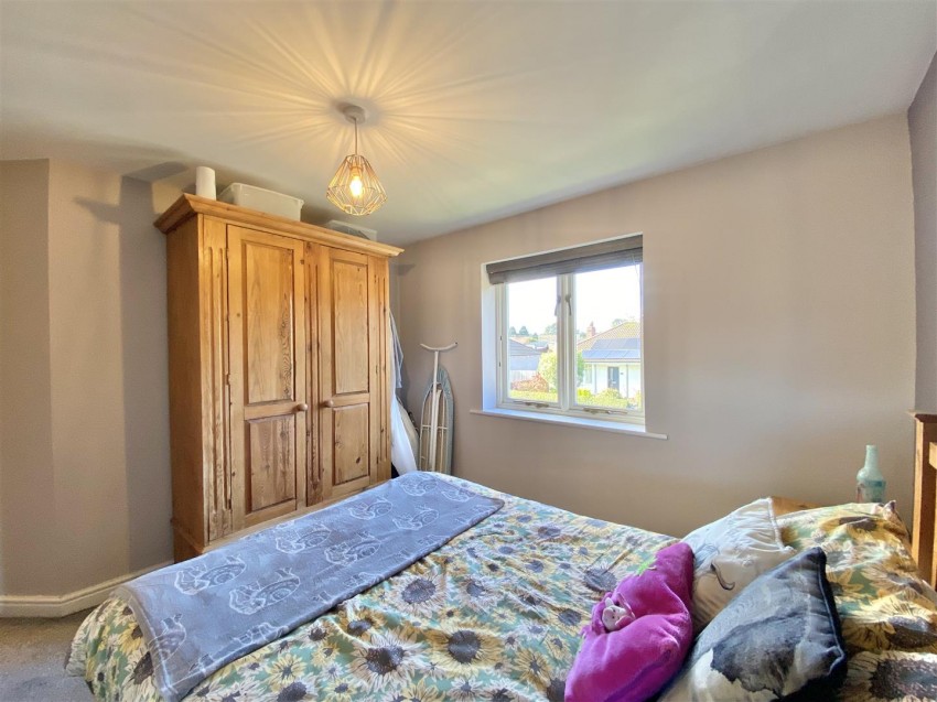 Images for 16B Low Street
