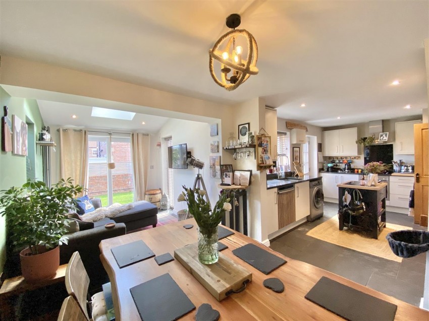 Images for 16B Low Street