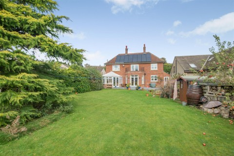 View Full Details for Cedar Lodge, Moor Road, Leyburn