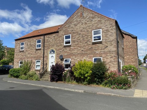 View Full Details for 15 Alexandra Court, Bedale