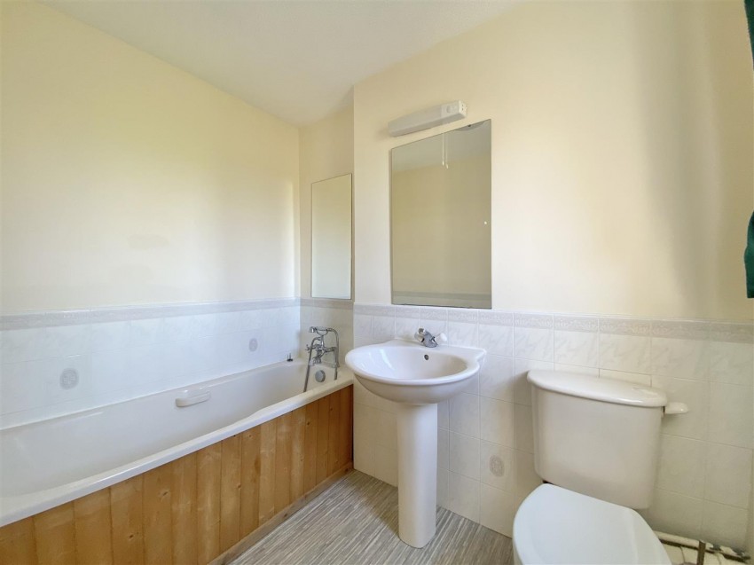 Images for 27 Hird Avenue, Bedale