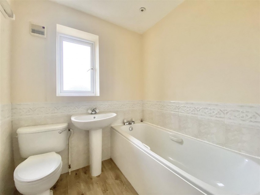 Images for 17 Peirse Close, Bedale