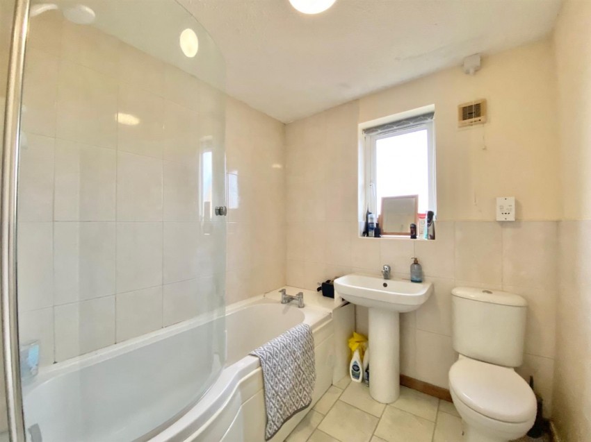 Images for 5 Beresford Close, Bedale