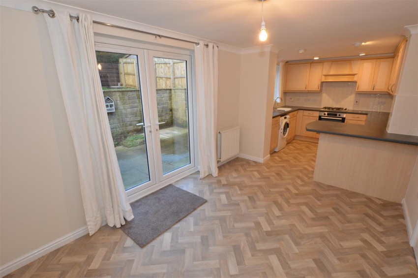 Images for 129 Dale Grove, Leyburn