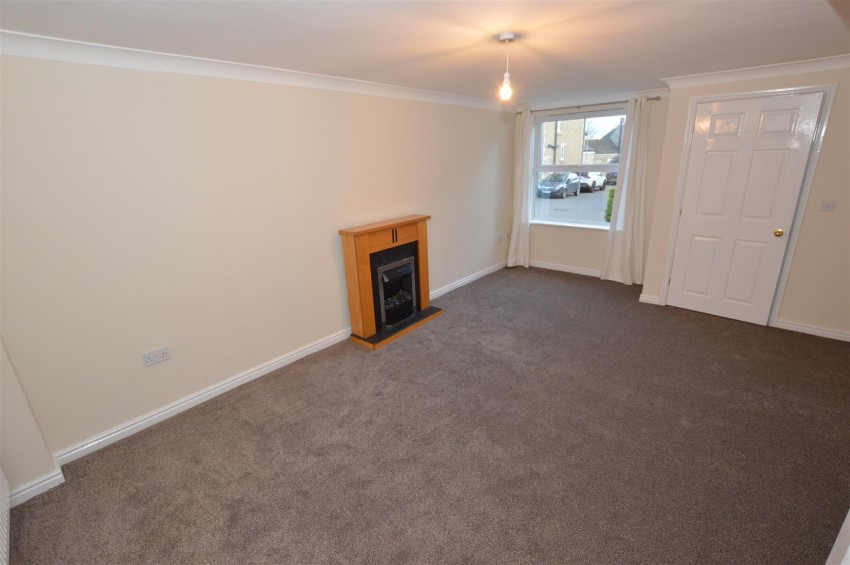 Images for 129 Dale Grove, Leyburn