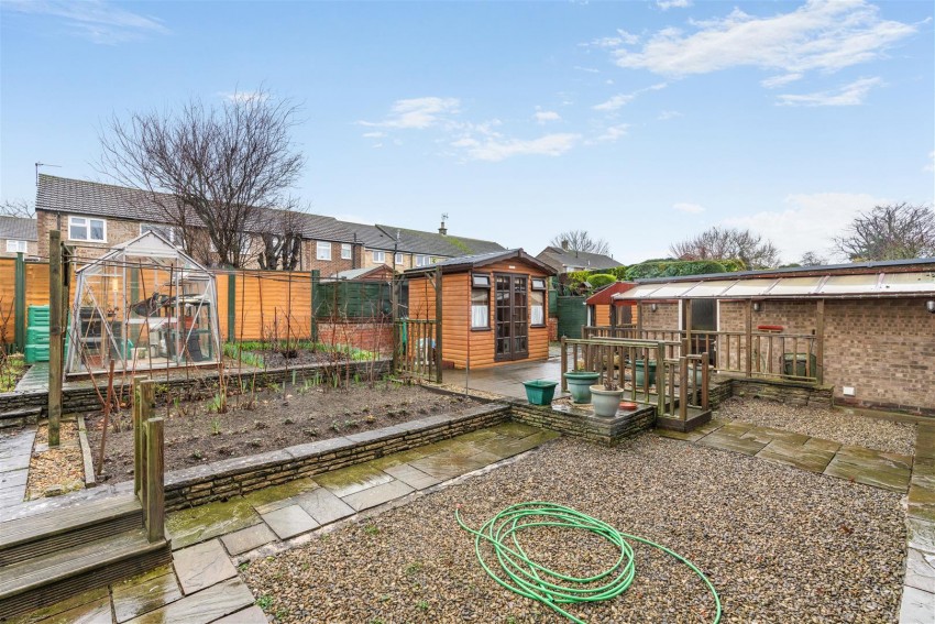 Images for Whitefields Drive, Richmond