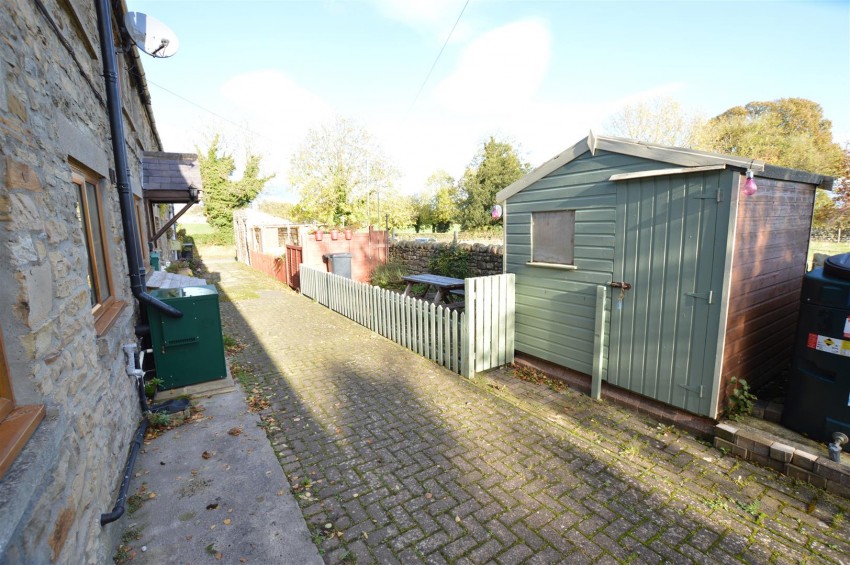 Images for Robin Cottage, Silver Street, Thornton Steward