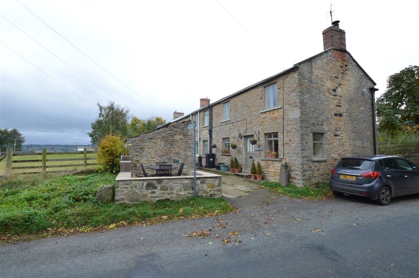 Images for Robin Cottage, Silver Street, Thornton Steward