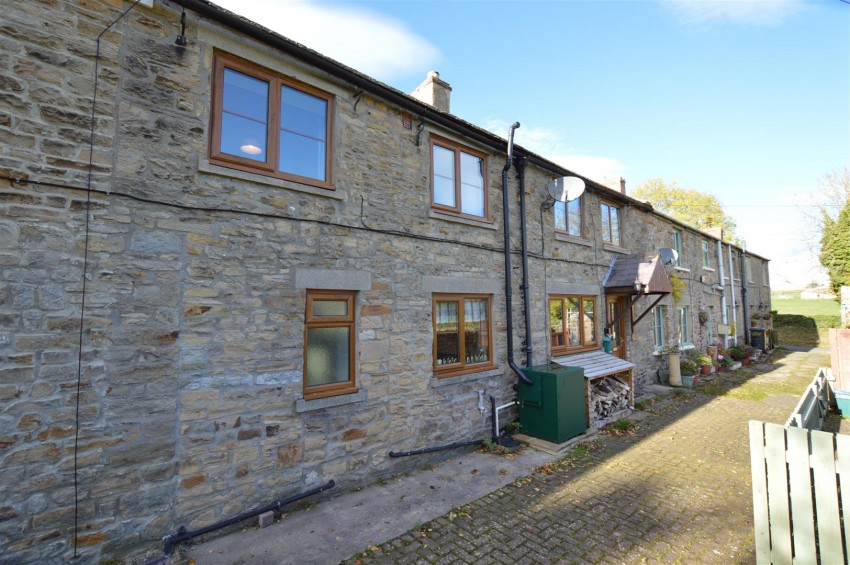 Images for Robin Cottage, Silver Street, Thornton Steward