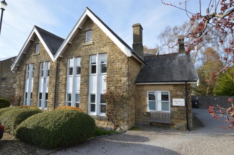 View Full Details for Flat 4, Old School Close, West Witton