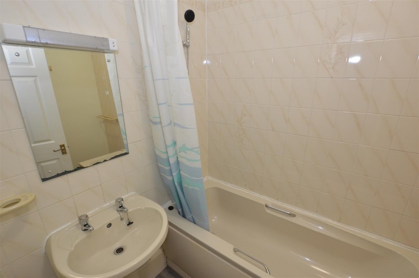 Images for Flat 4, Old School Close, West Witton