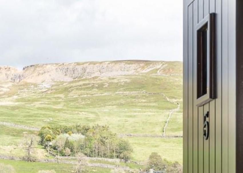 Images for 5 Swallowholm Cottages, Arkengarthdale,