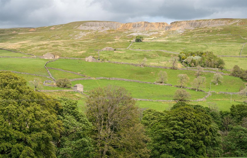 Images for 5 Swallowholm Cottages, Arkengarthdale,