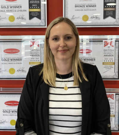 Helen Hutchinson, Sales Negotiator