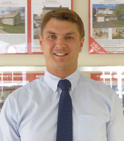 Simon Davies BSc (Hons) FNAEA, Branch Manager/Valuer